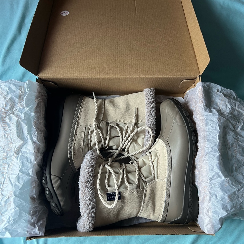 Sperry winter boots